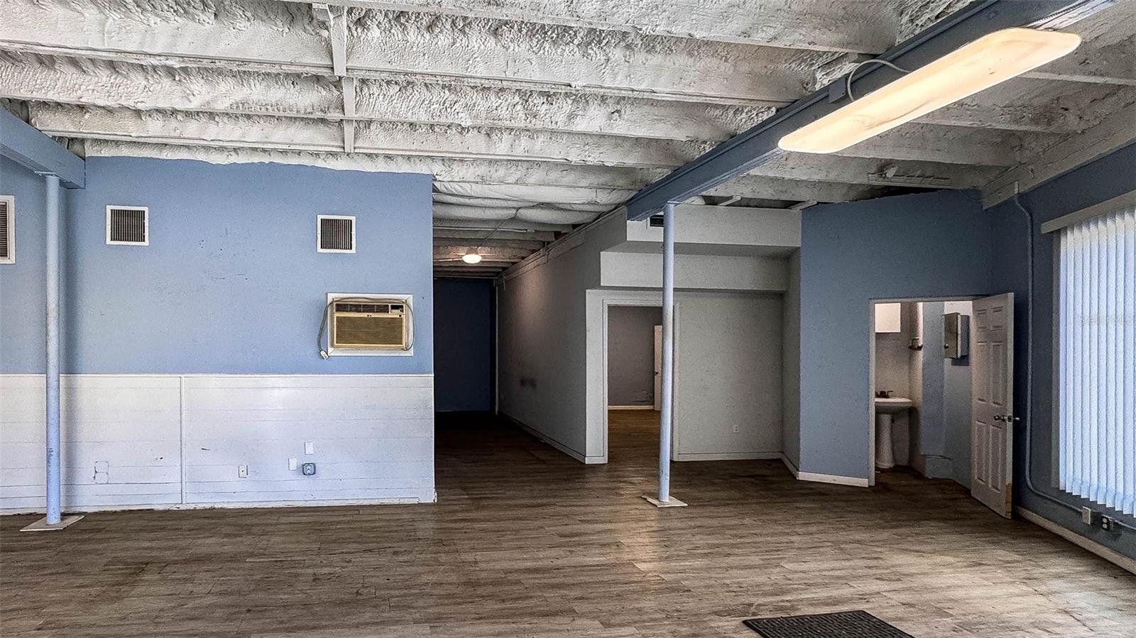 METES & BOUNDS - Commercial Sale
