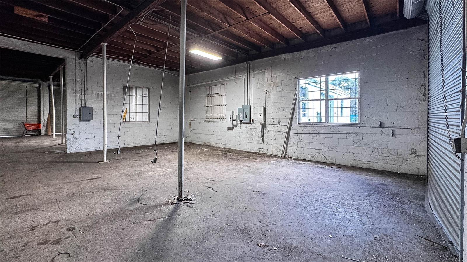 METES & BOUNDS - Commercial Sale