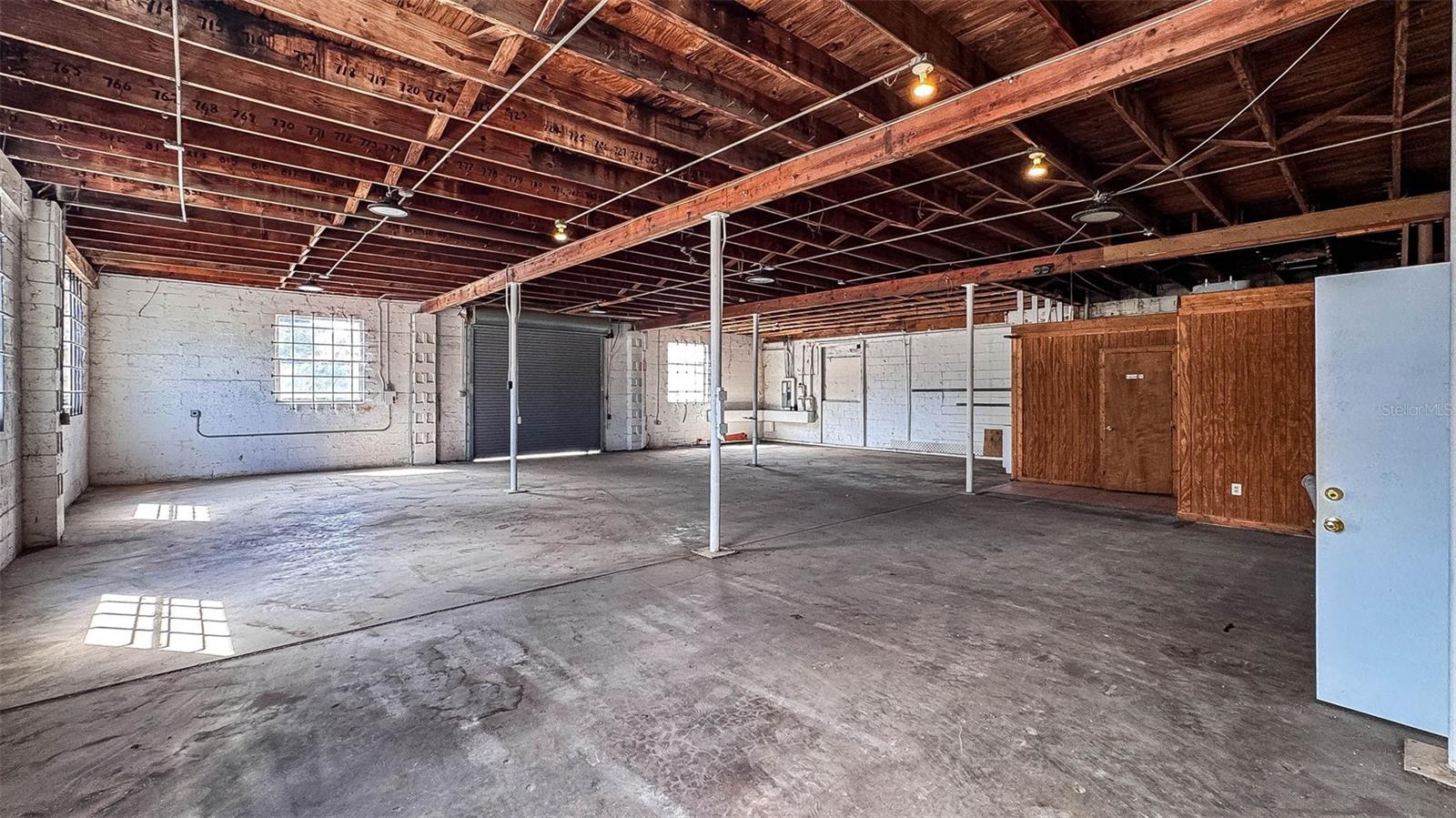 METES & BOUNDS - Commercial Sale