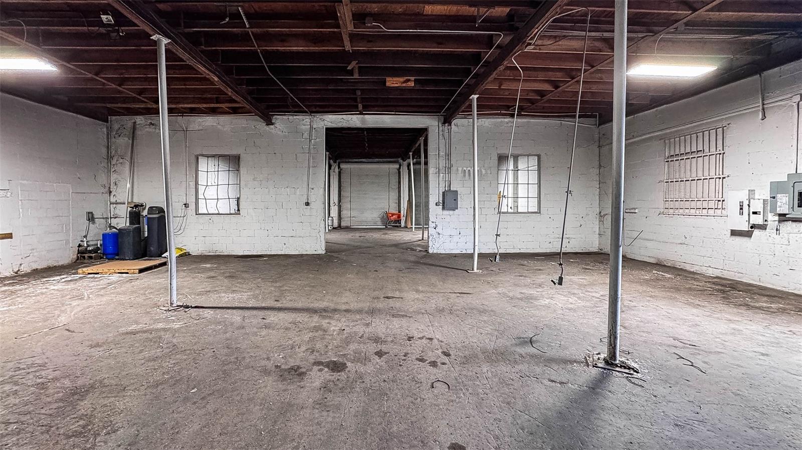 METES & BOUNDS - Commercial Sale