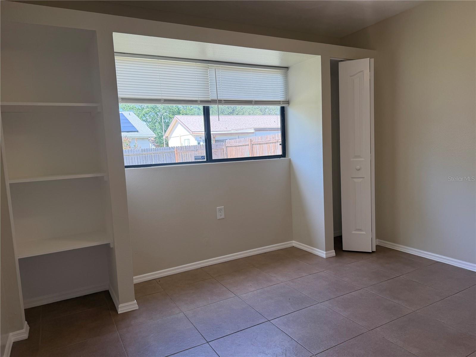BEACON SQUARE - Residential