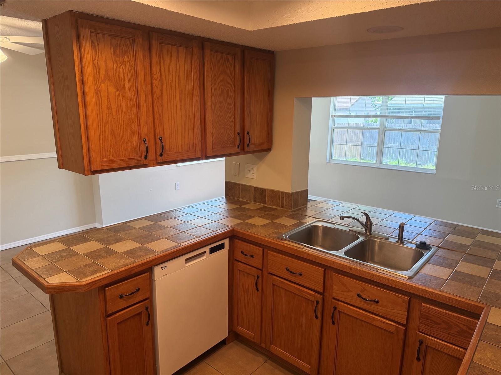 BEACON SQUARE - Residential