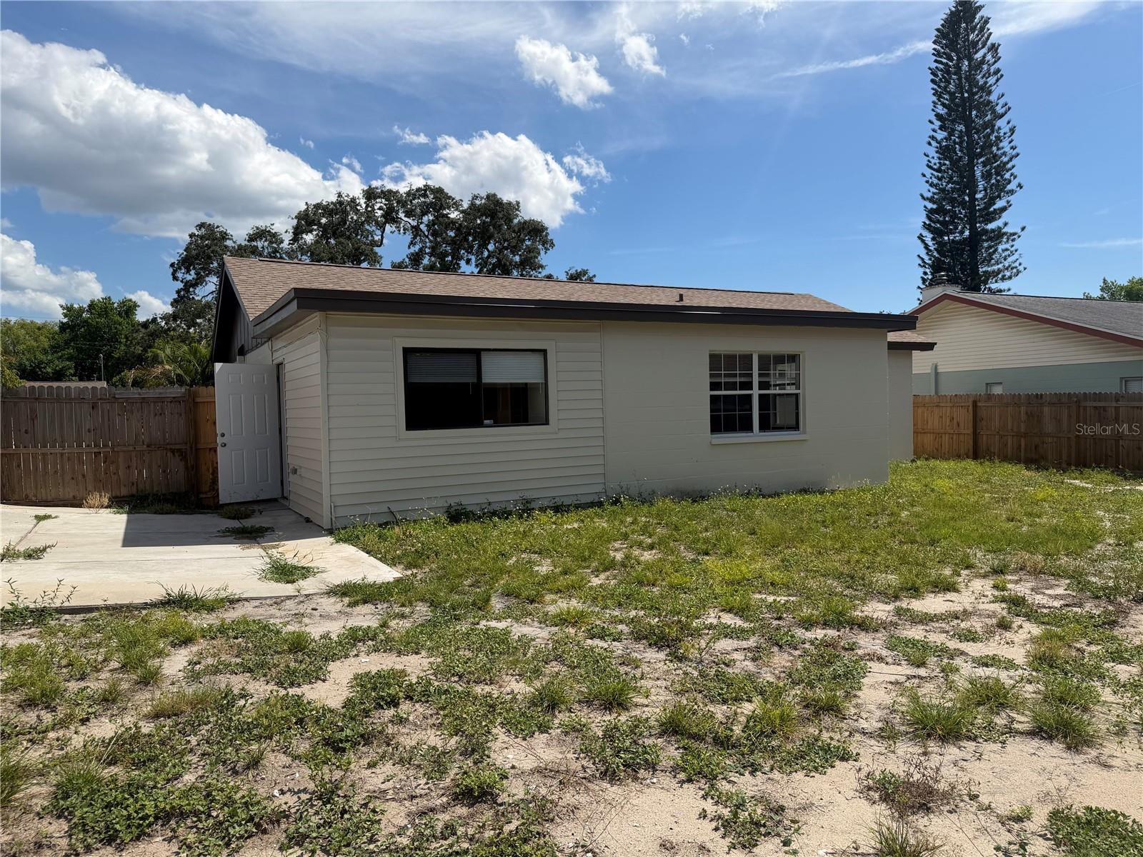 BEACON SQUARE - Residential