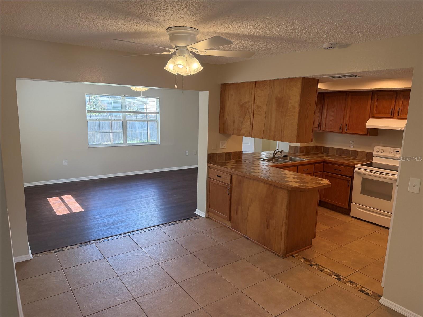 BEACON SQUARE - Residential