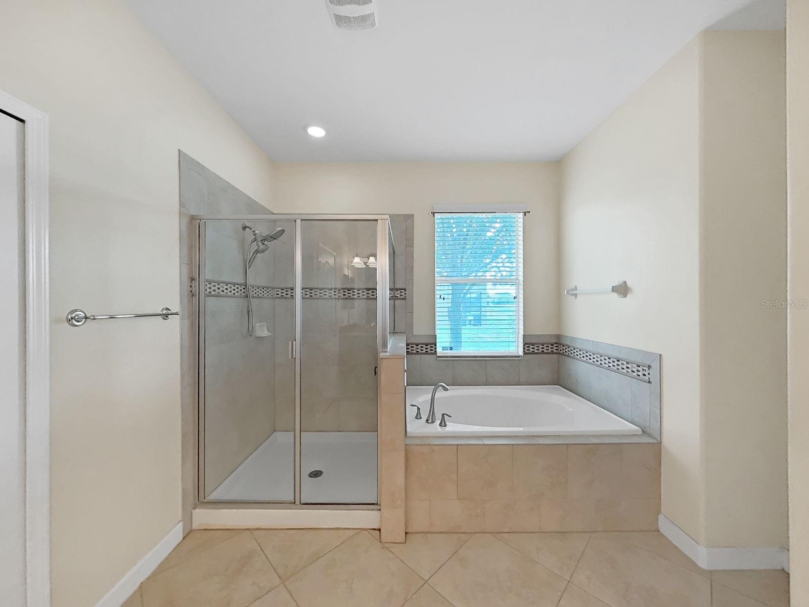 SPYGLASS AT RIVER BEND - Residential