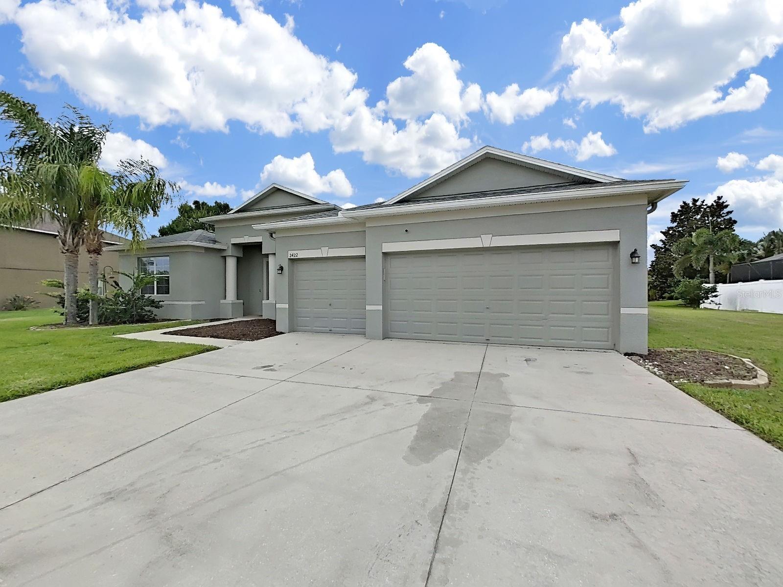 SPYGLASS AT RIVER BEND - Residential