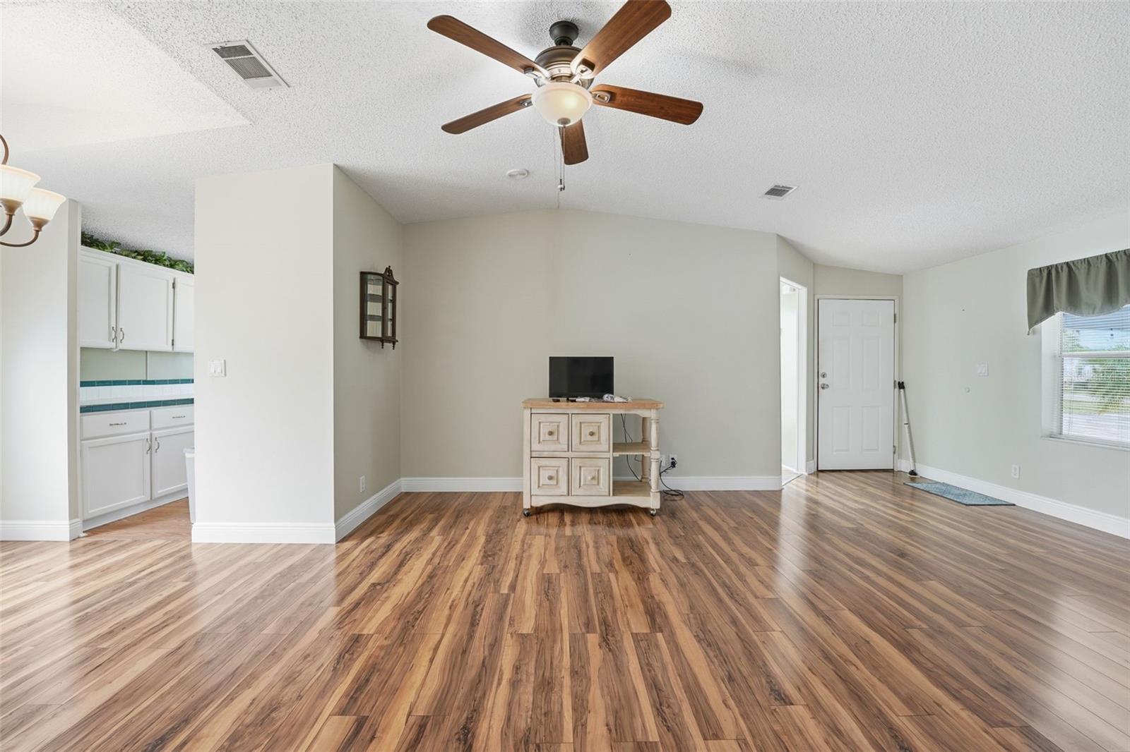 RIVERWALK MHP CO-OP - Residential