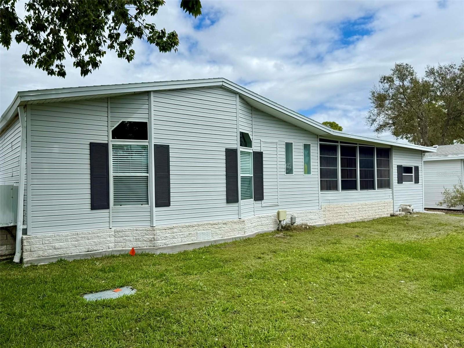 RIVERWALK MHP CO-OP - Residential
