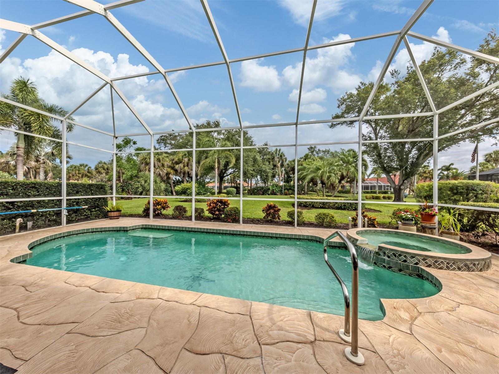 THE LAKES OF JACARANDA - Residential