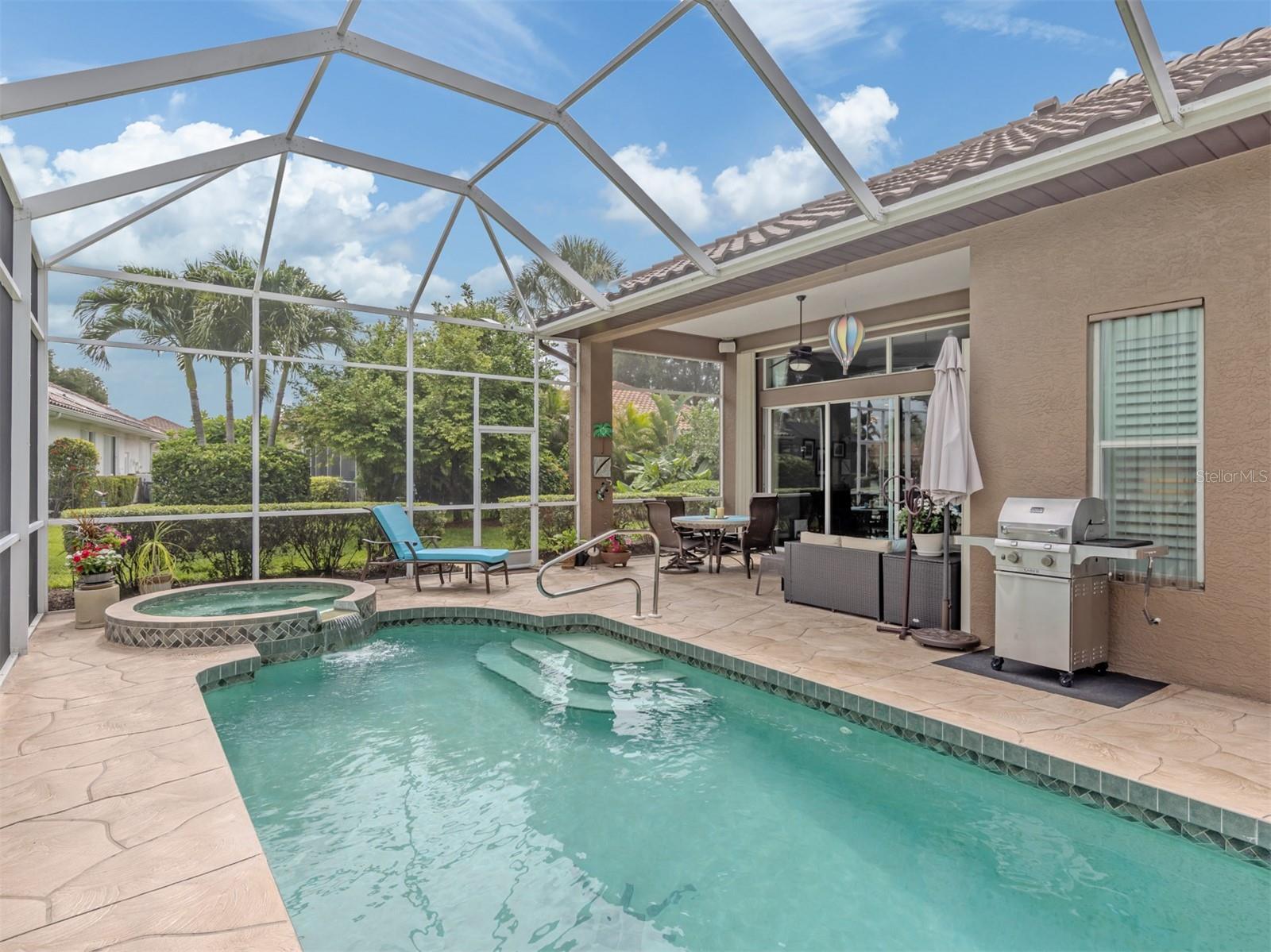 THE LAKES OF JACARANDA - Residential