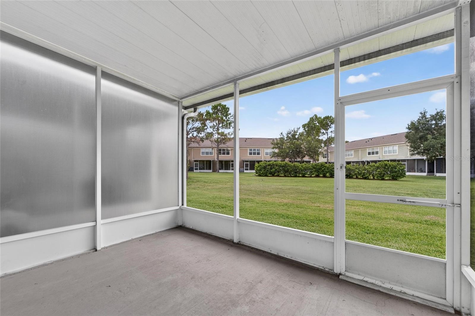 VISTA CAY - Residential