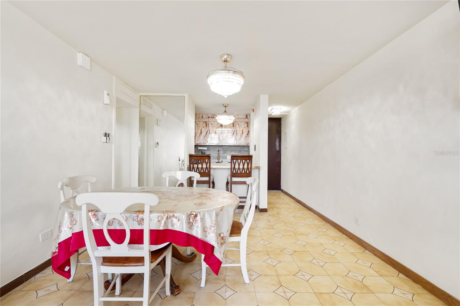 COND. TROPICANA - Residential Lease