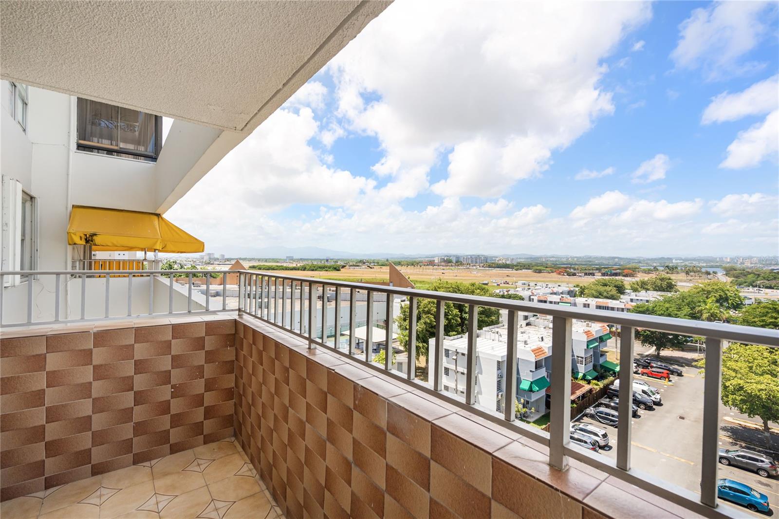 COND. TROPICANA - Residential Lease