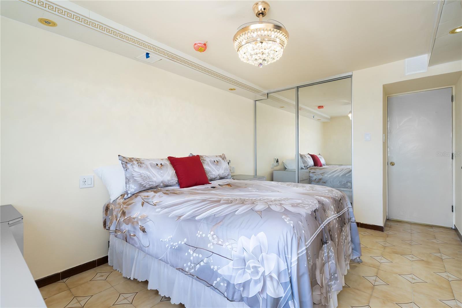 COND. TROPICANA - Residential Lease