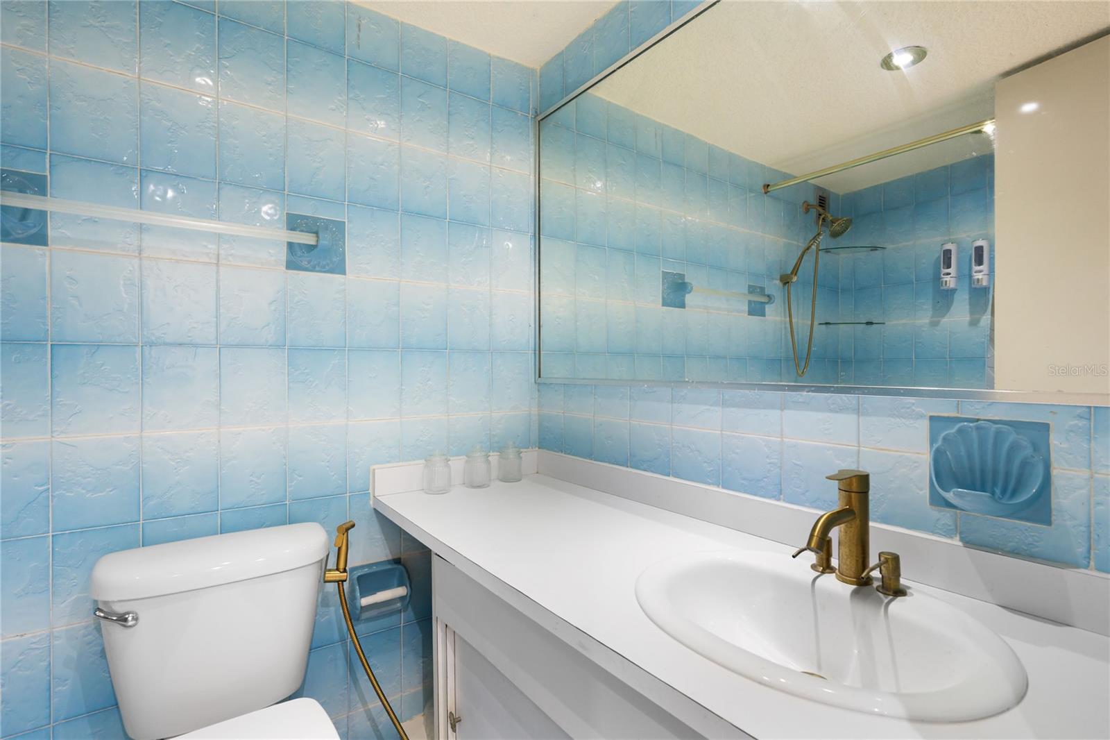 COND. TROPICANA - Residential Lease