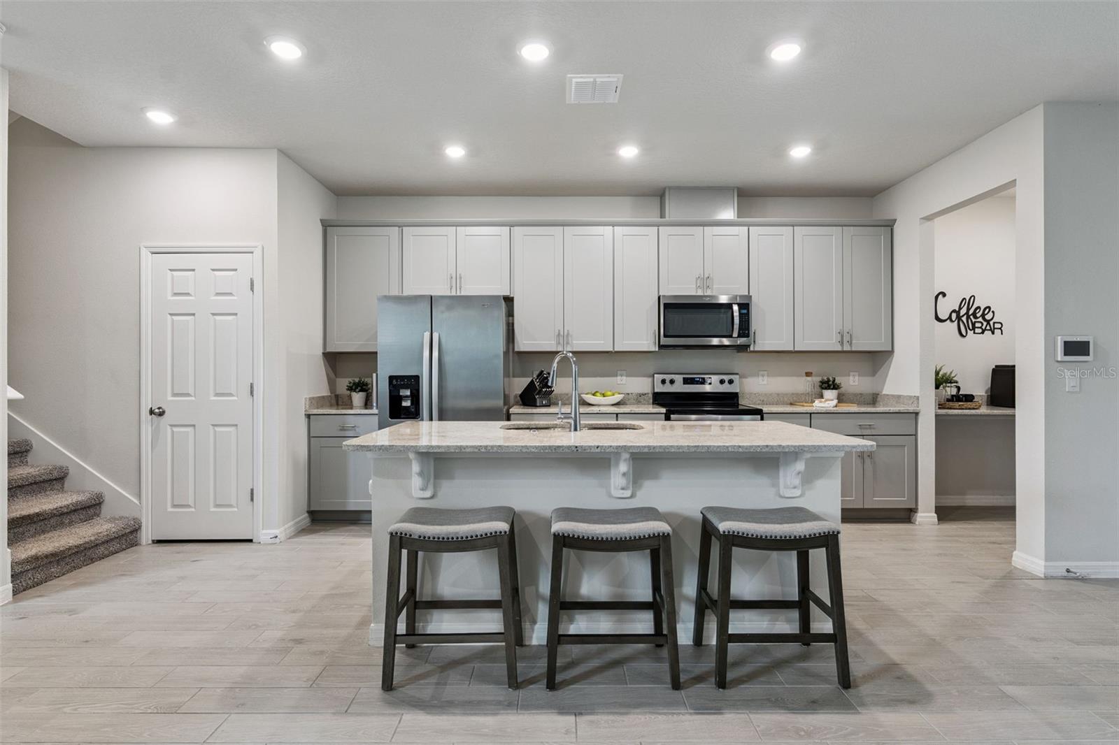 LEGACY PLACE - Residential