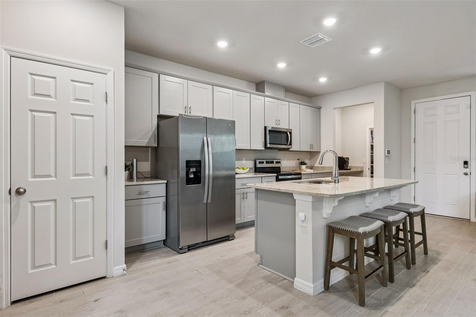 LEGACY PLACE - Residential