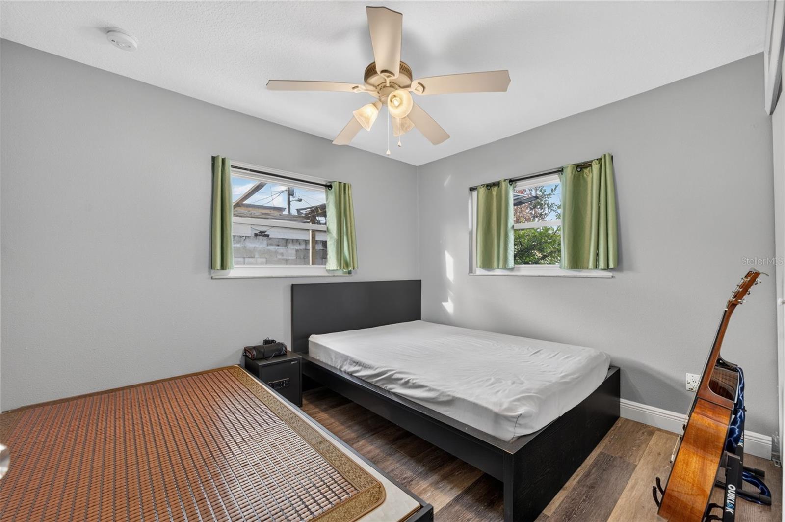 SKY LAKE OAK RIDGE SEC - Residential