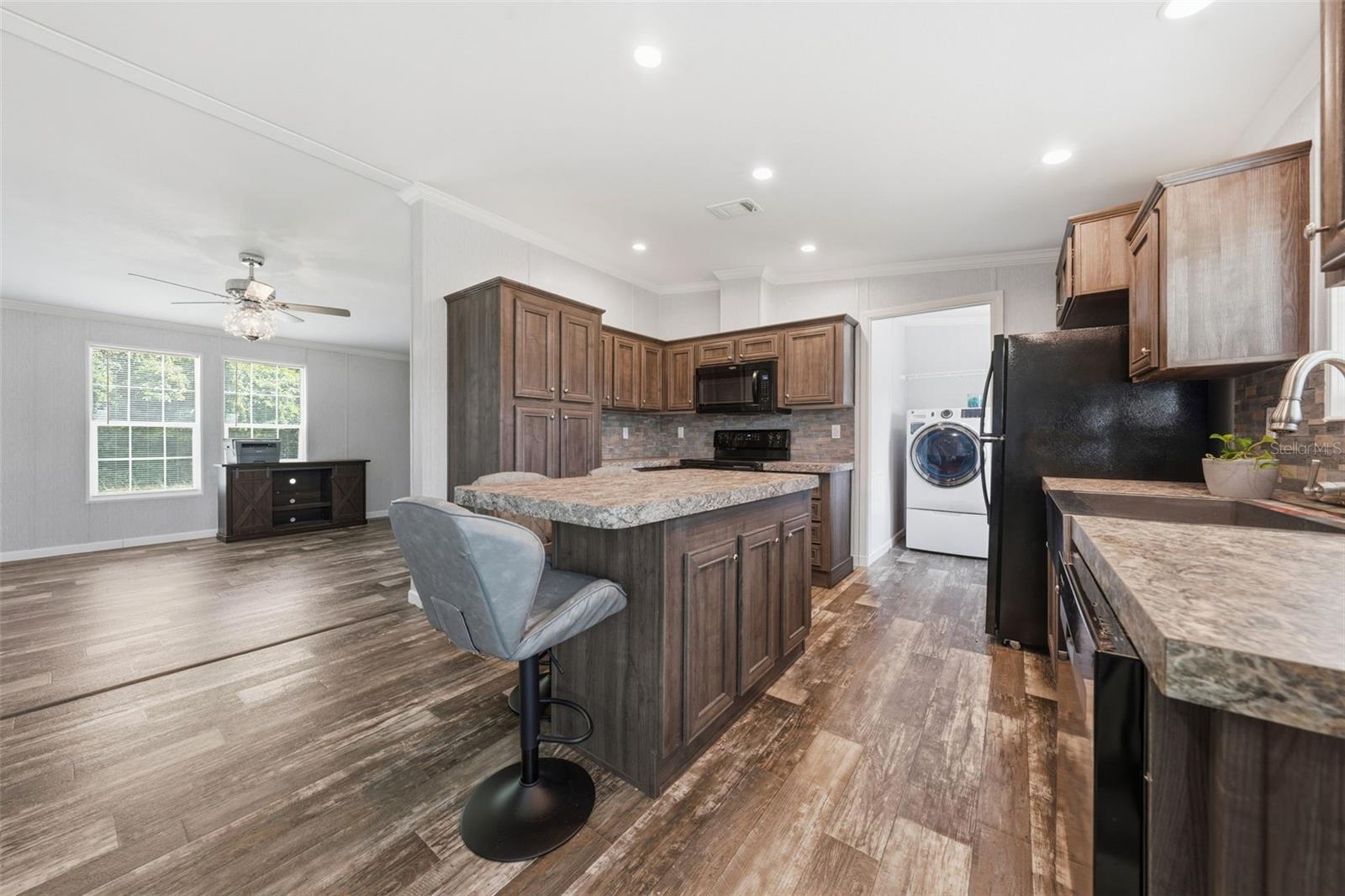 BELLEVIEW HILLS ESTATE - Residential
