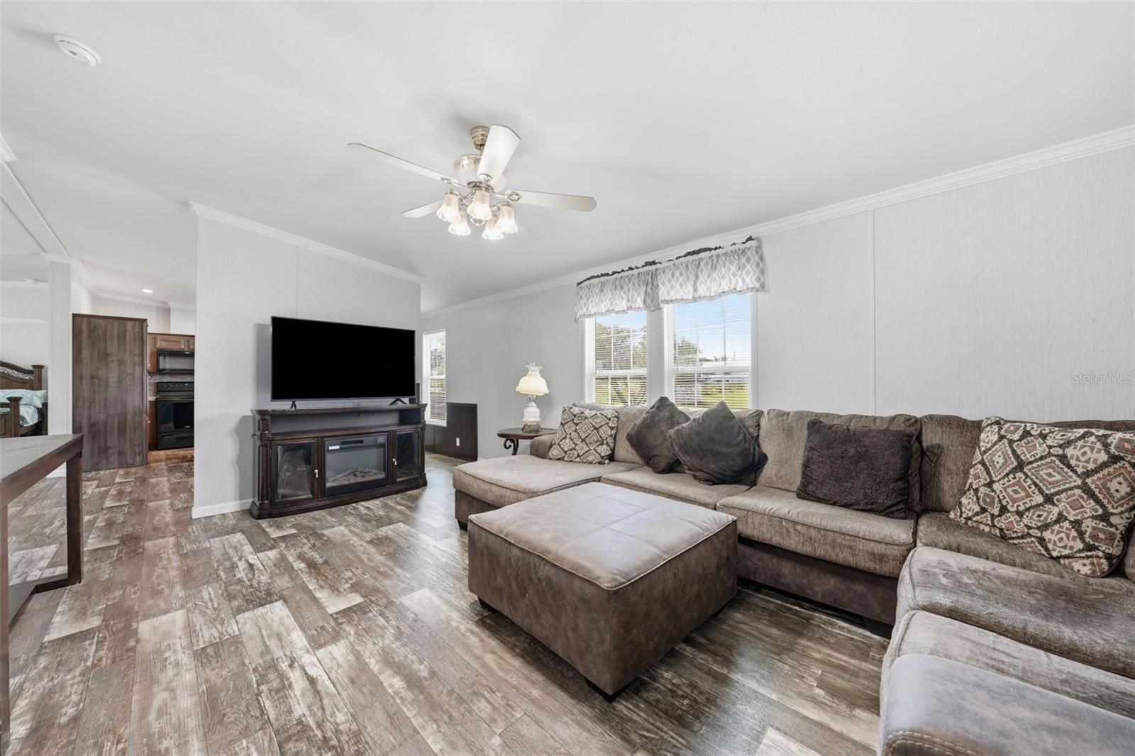 BELLEVIEW HILLS ESTATE - Residential