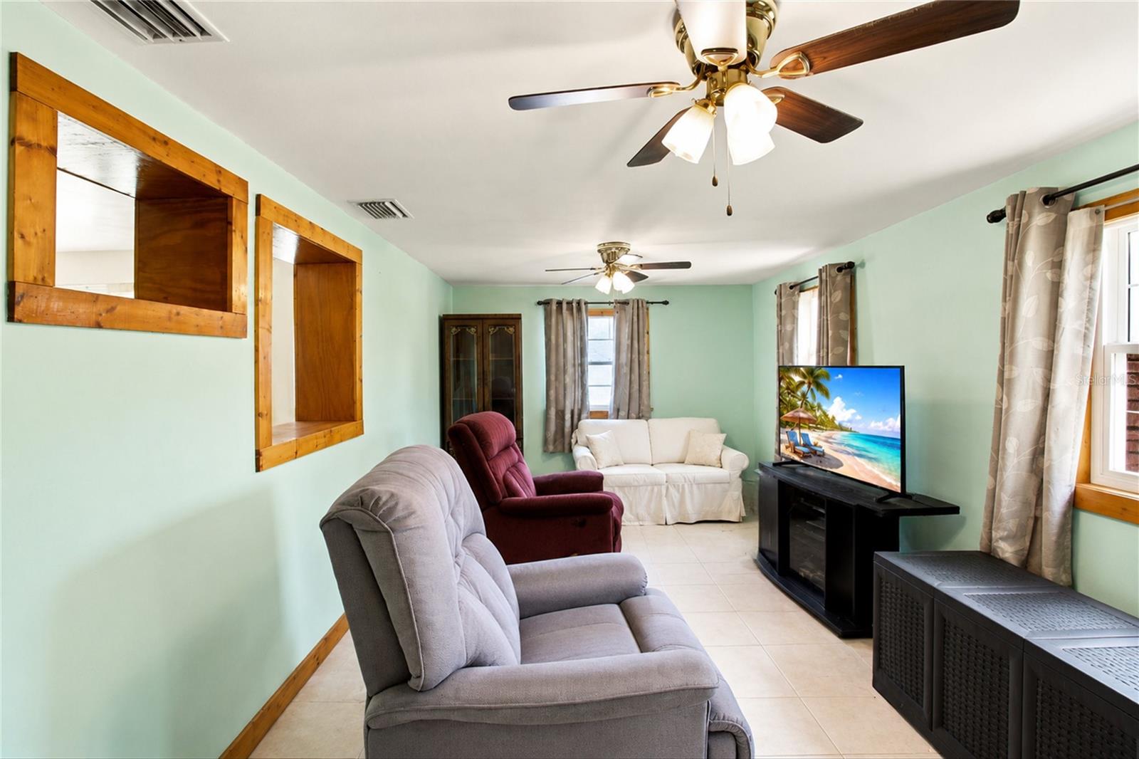 OAK VIEW SUB - Residential