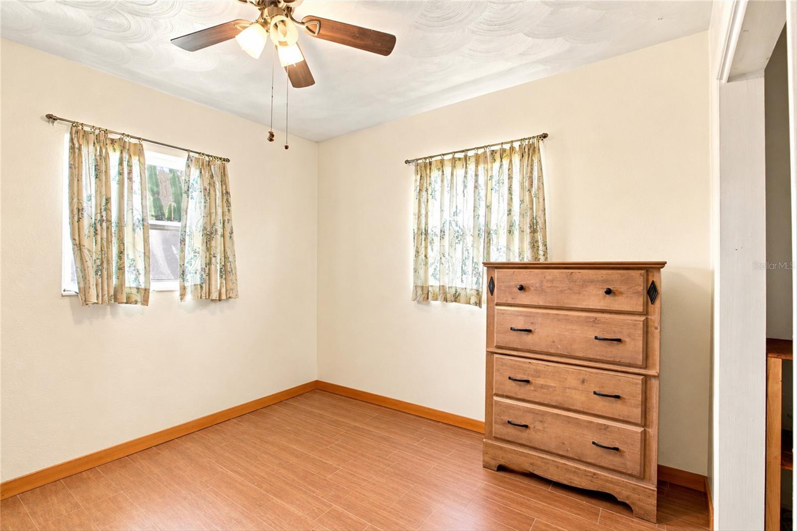 OAK VIEW SUB - Residential