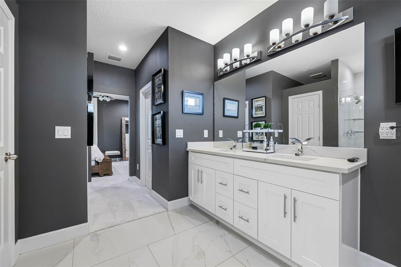 HAMNERS W E ALBIMAR - Residential