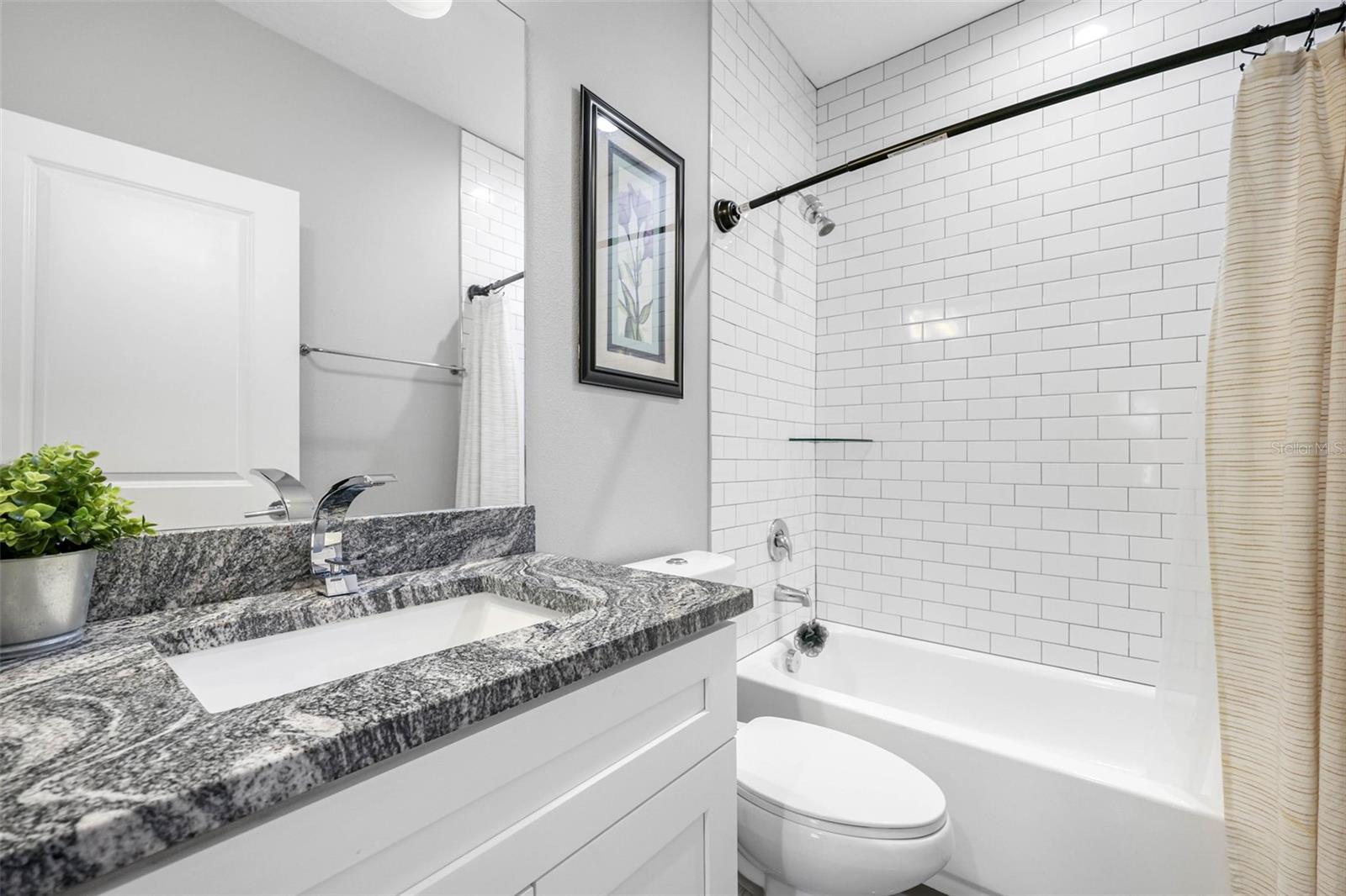 HAMNERS W E ALBIMAR - Residential