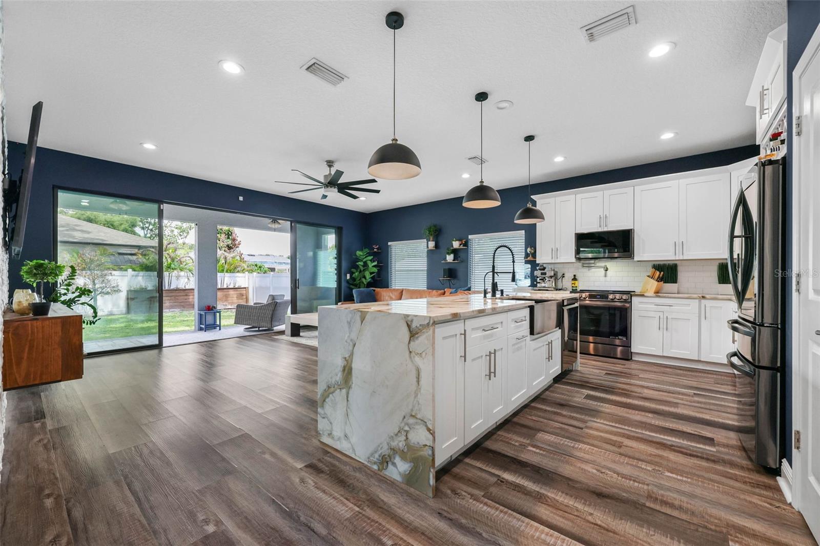HAMNERS W E ALBIMAR - Residential