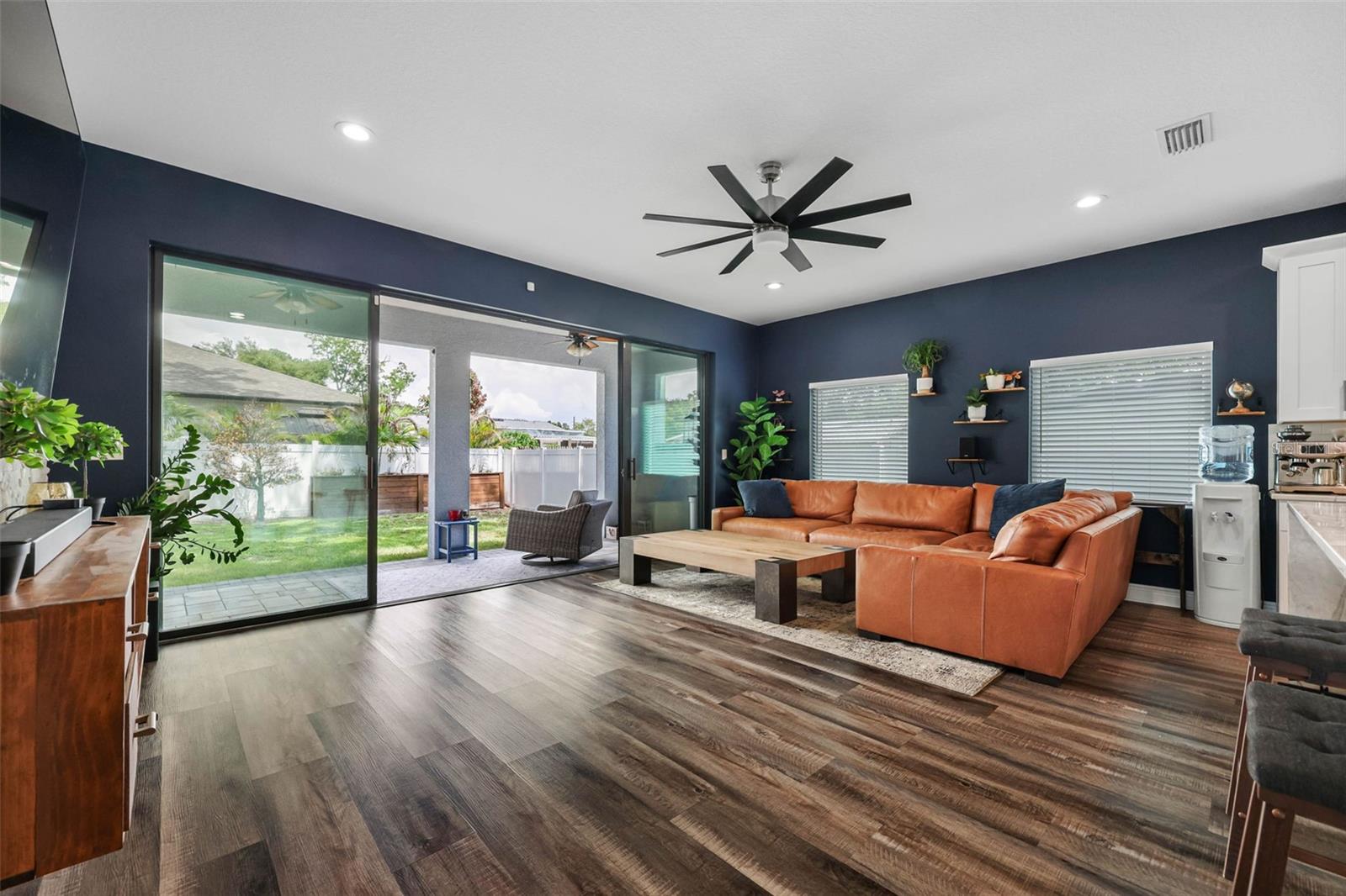 HAMNERS W E ALBIMAR - Residential