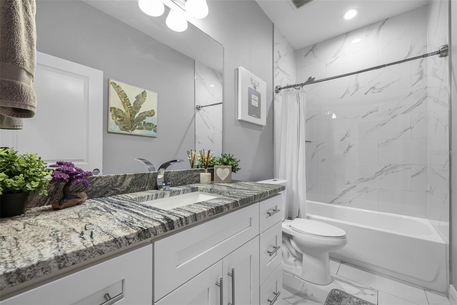 HAMNERS W E ALBIMAR - Residential