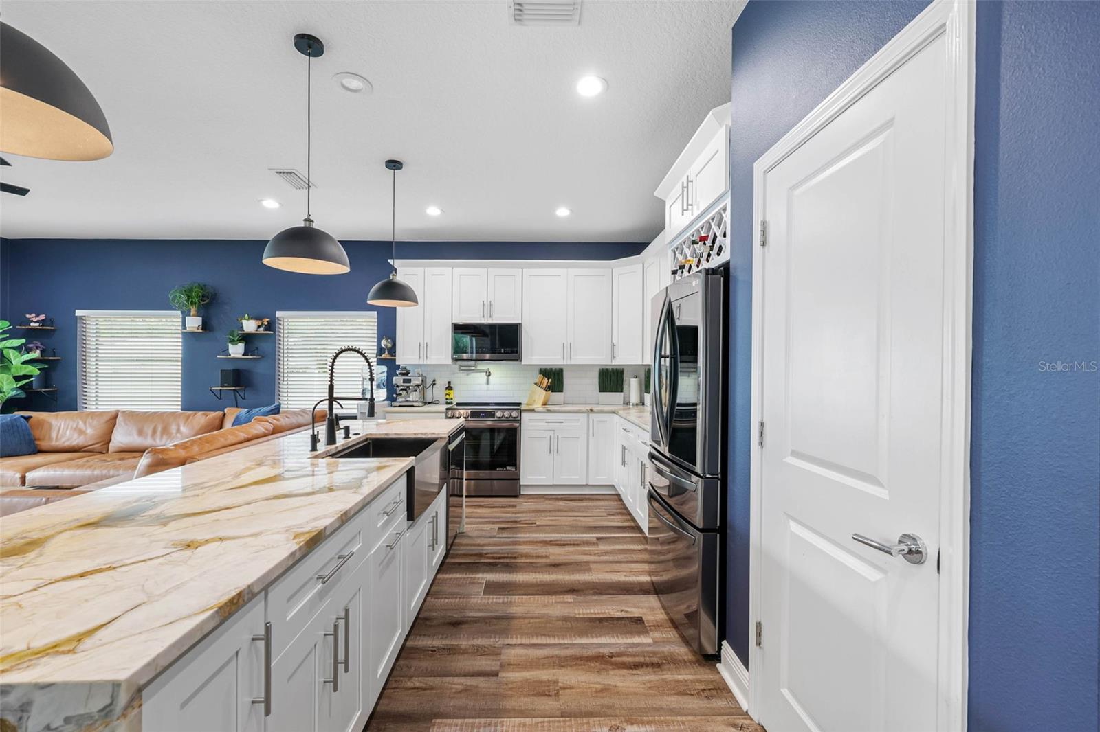 HAMNERS W E ALBIMAR - Residential