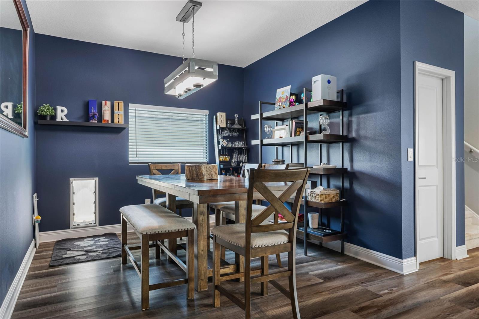 HAMNERS W E ALBIMAR - Residential