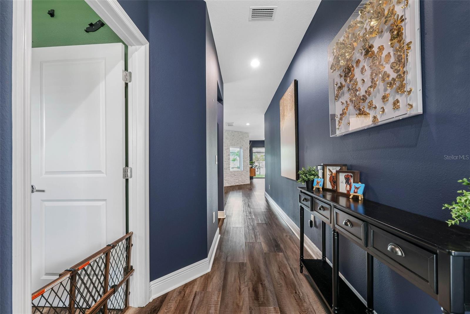 HAMNERS W E ALBIMAR - Residential
