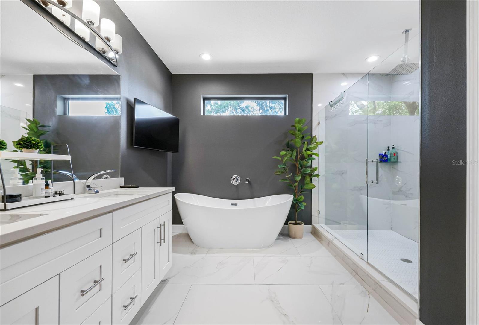 HAMNERS W E ALBIMAR - Residential