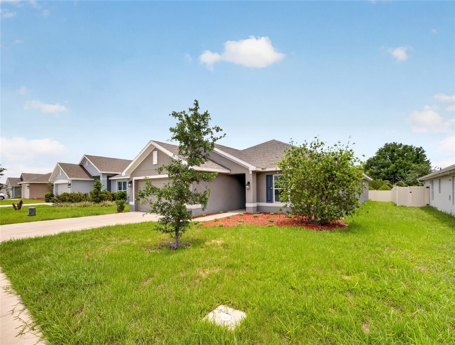 CITRUS LANDING - Residential