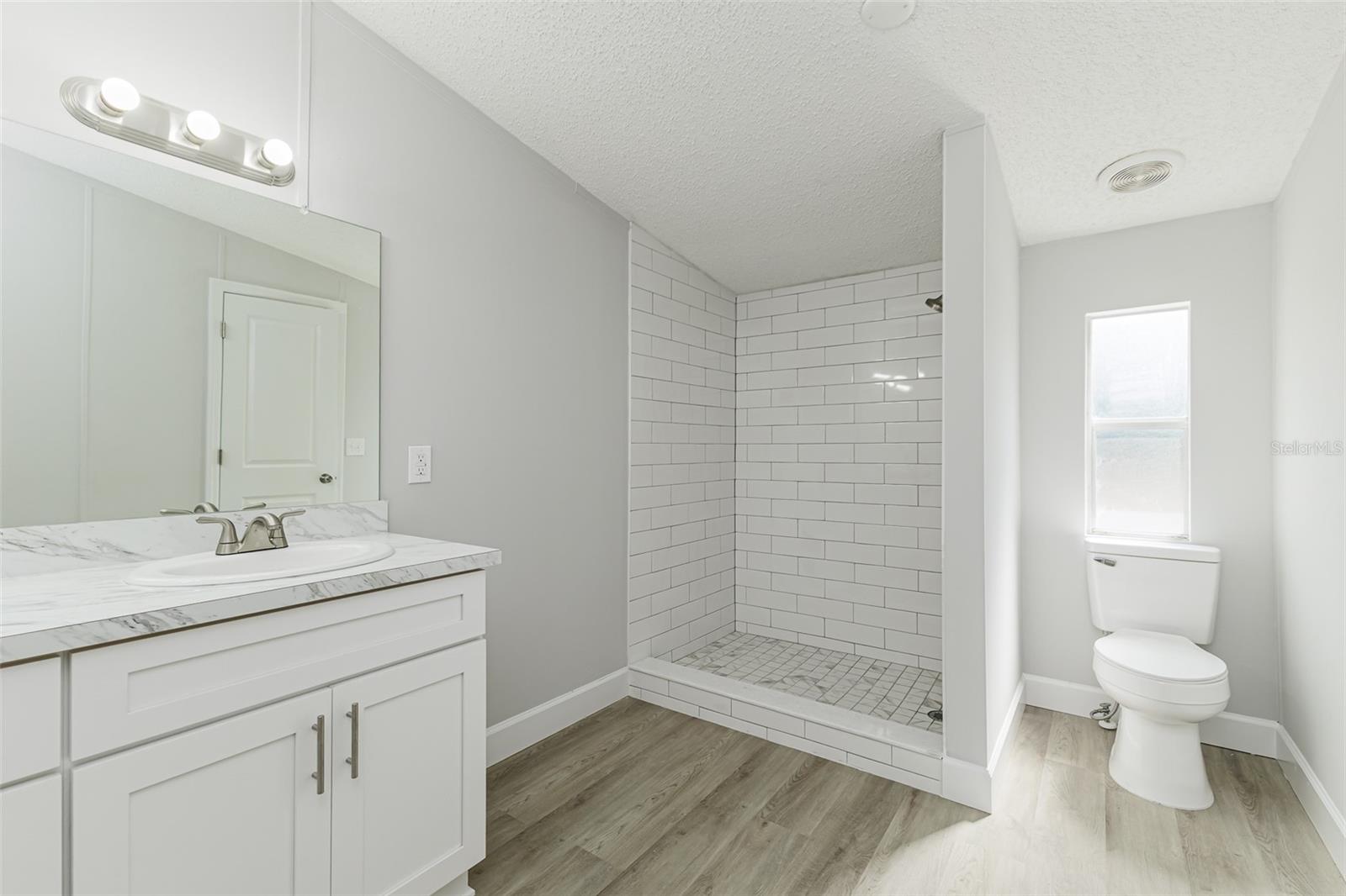 OAKWOOD ESTS - Residential