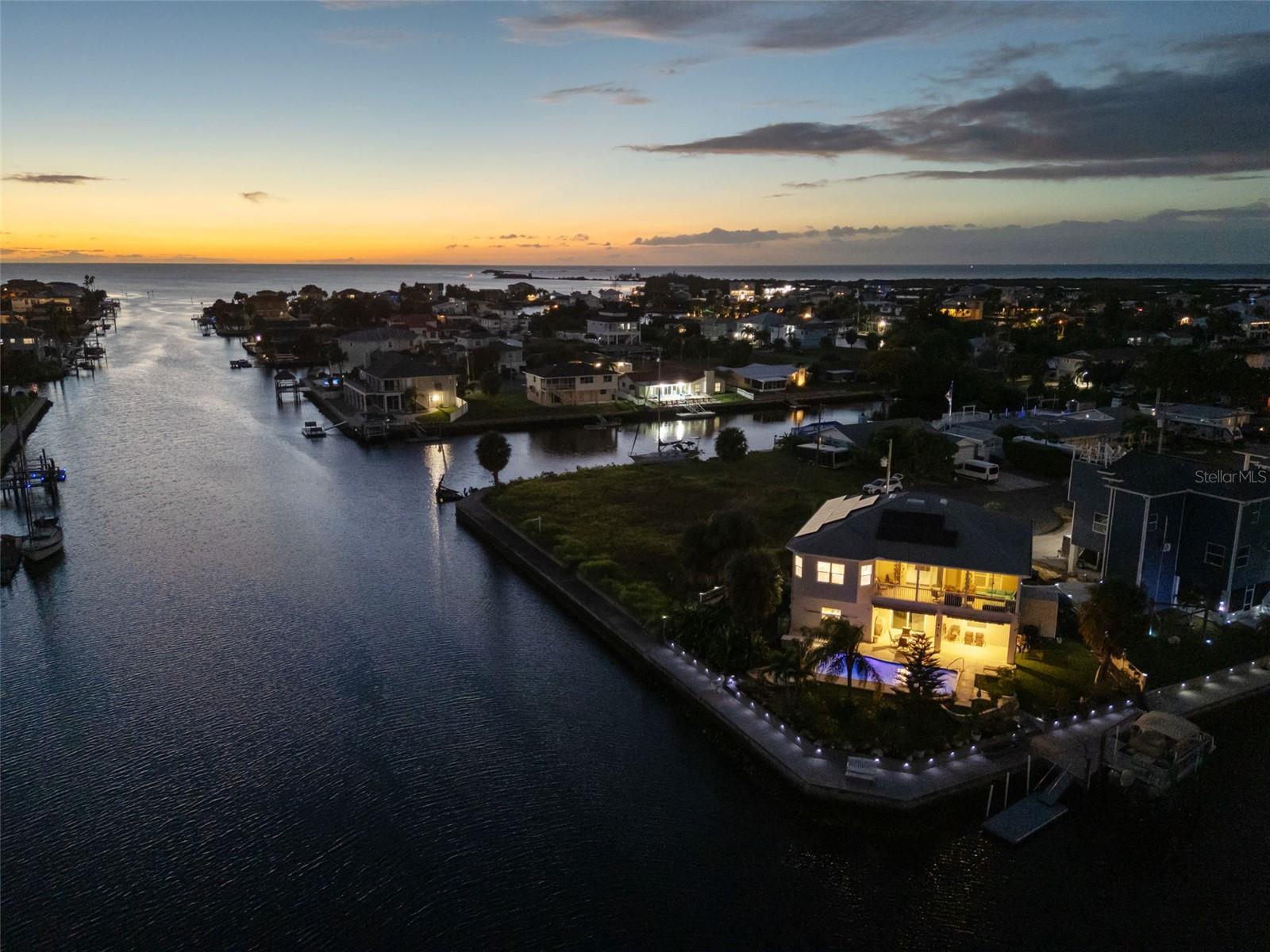 HERNANDO BEACH - Residential