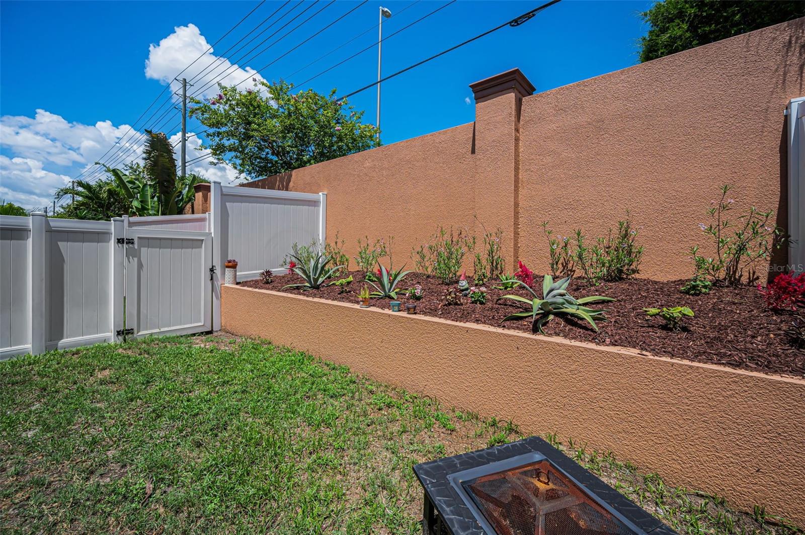 TOWNHOMES AT BRITTANY PARK - Residential
