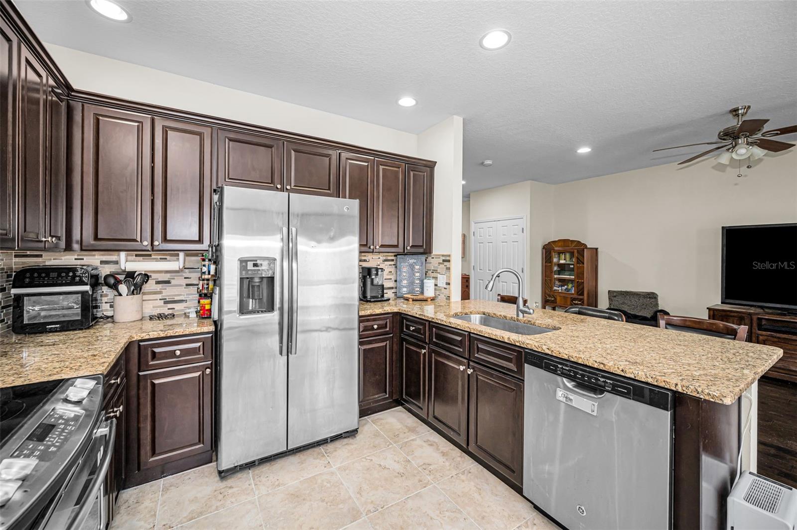 TOWNHOMES AT BRITTANY PARK - Residential
