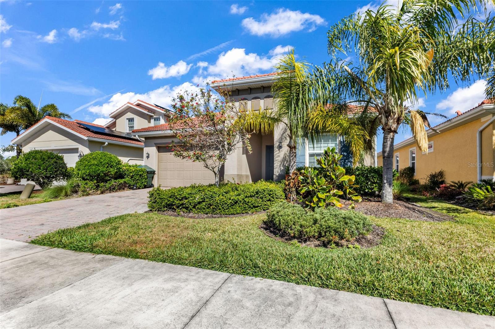CARIBBEAN VILLAGE - Residential