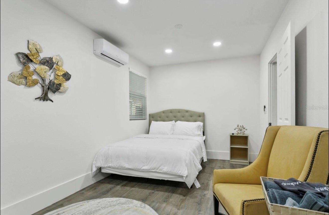 SEMINOLE HEIGHTS OF NORTH TAMPA - Residential Income