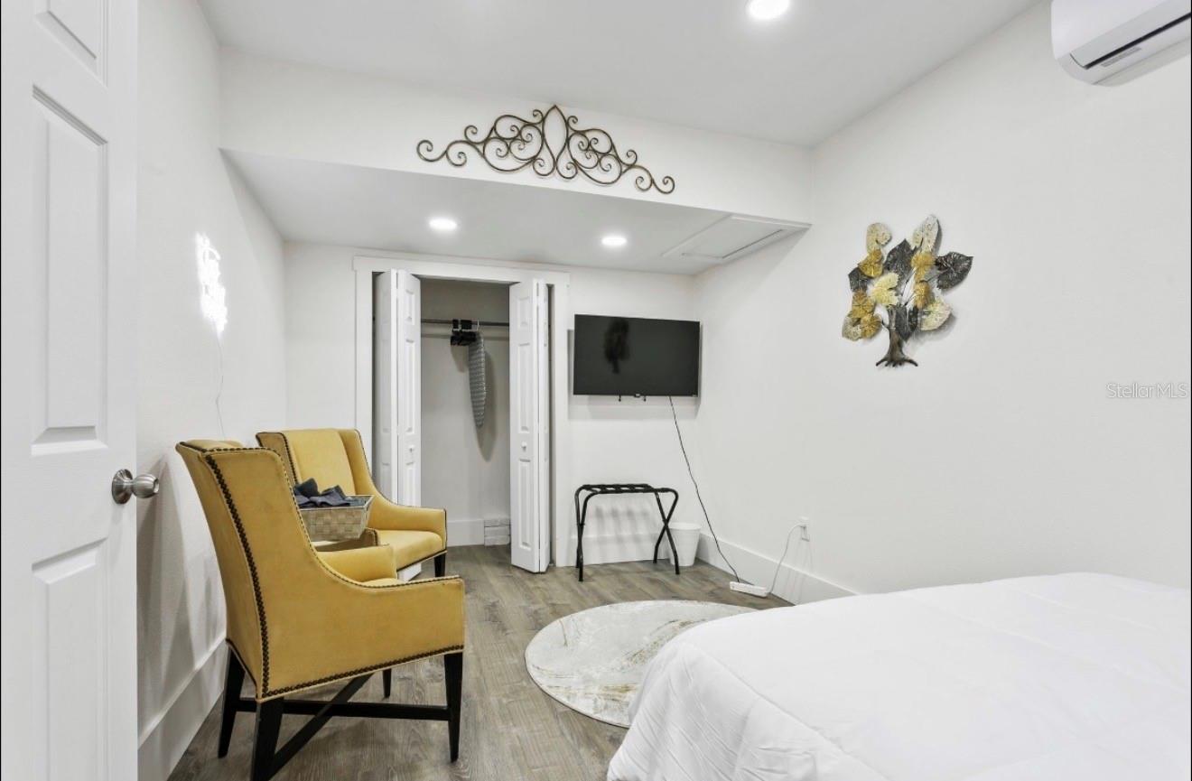 SEMINOLE HEIGHTS OF NORTH TAMPA - Residential Income