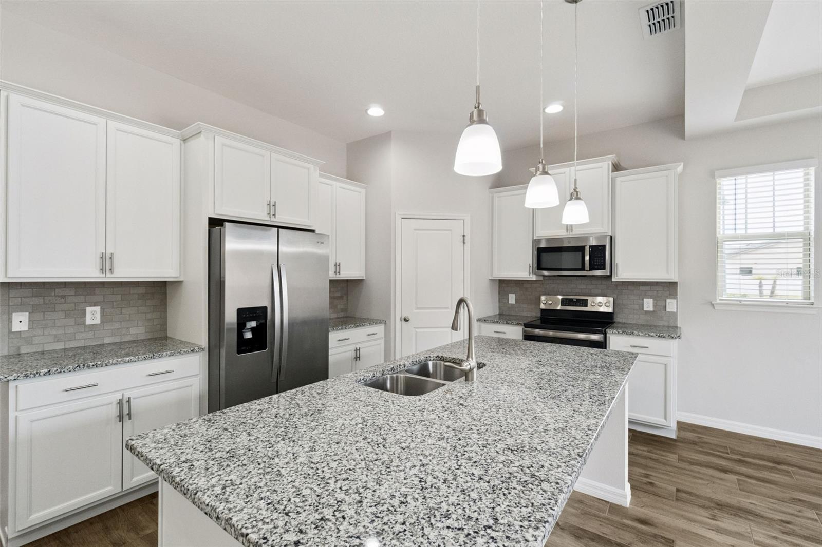 STONEWOOD ESTATES - Residential