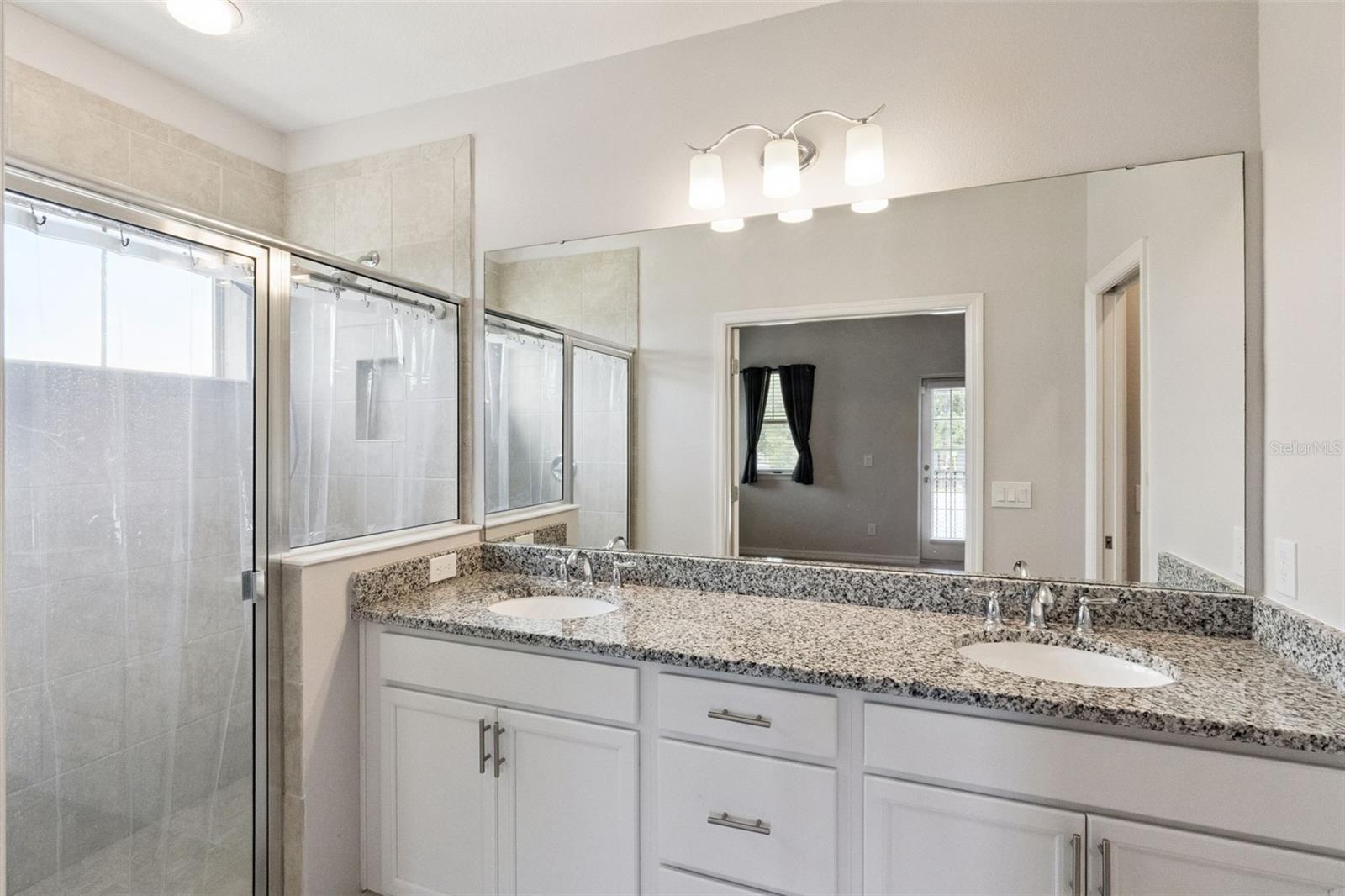 STONEWOOD ESTATES - Residential