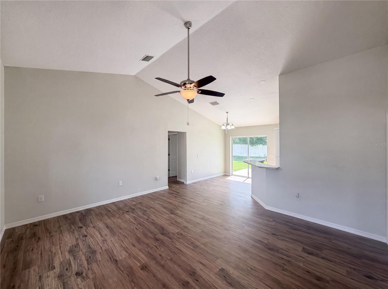 SPRING HILL - Residential