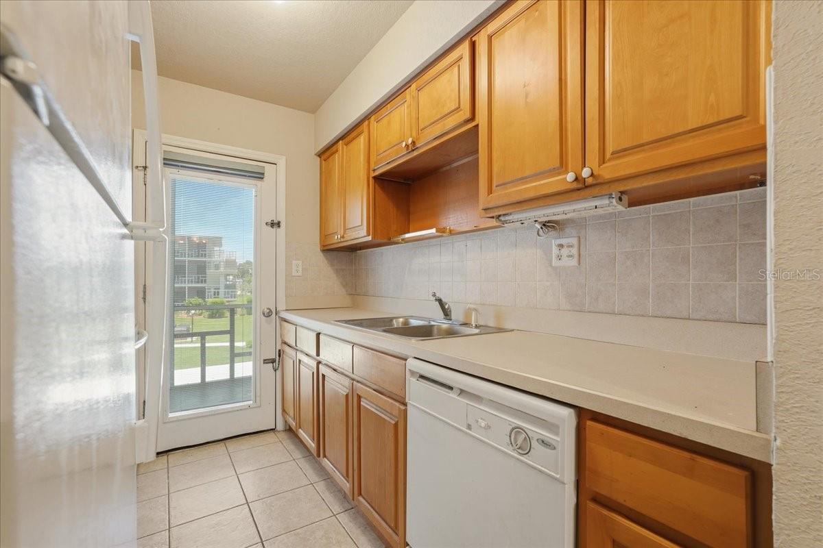 WINTER HAVEN HARBOUR APTS CONDO - Residential