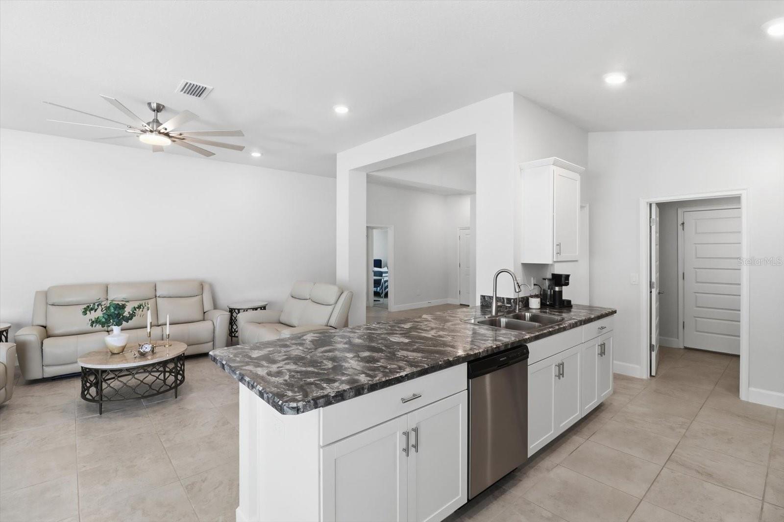 ORANGE BLOSSOM HILLS UN #12 - Residential