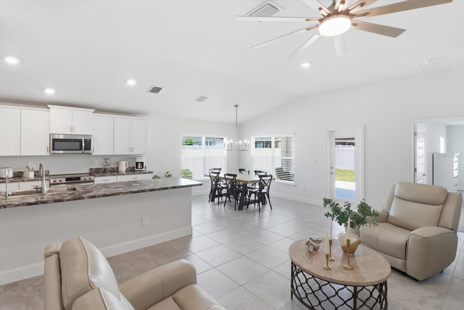 ORANGE BLOSSOM HILLS UN #12 - Residential