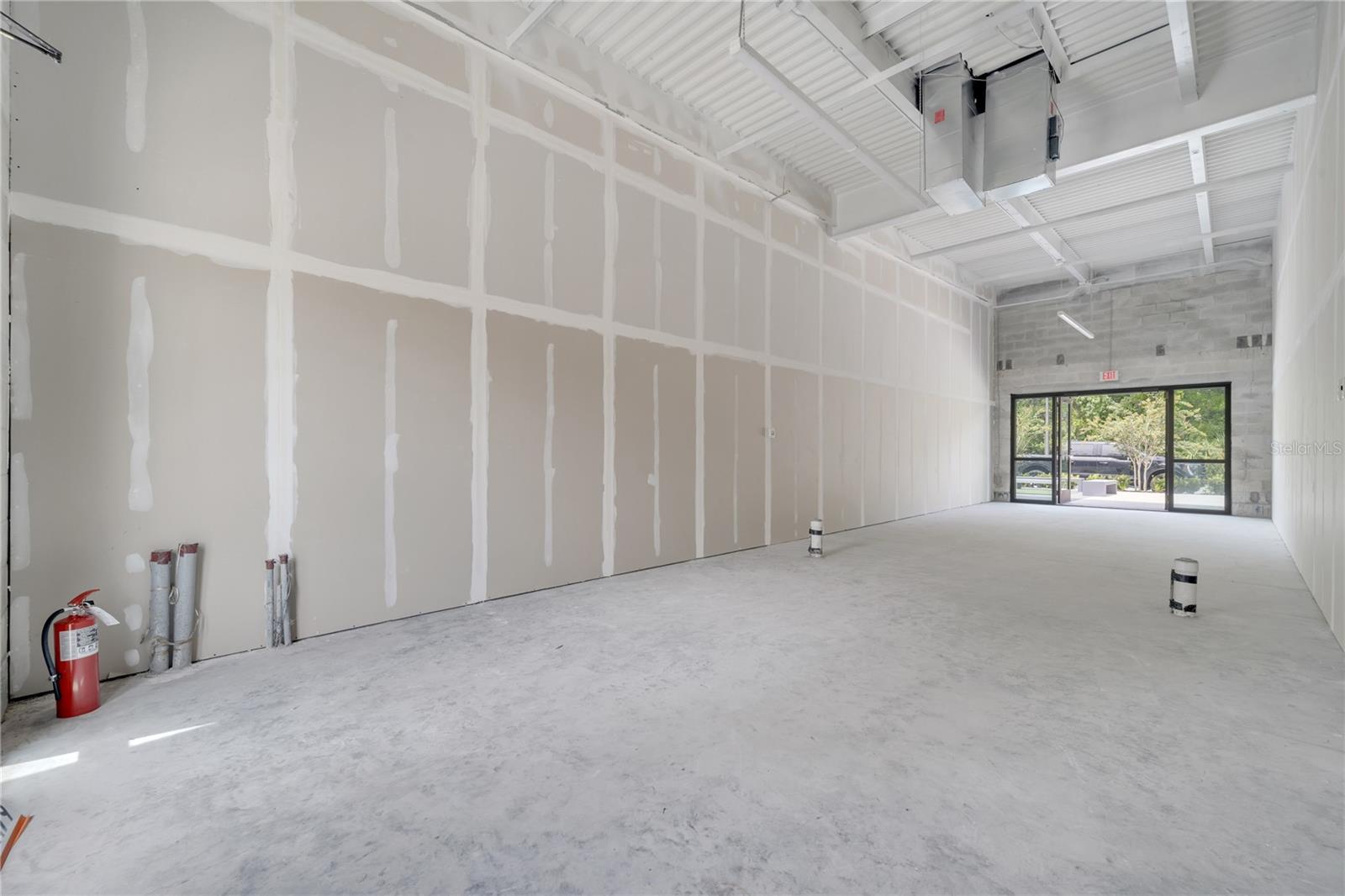 UNIVERSITY STATION - Commercial Sale